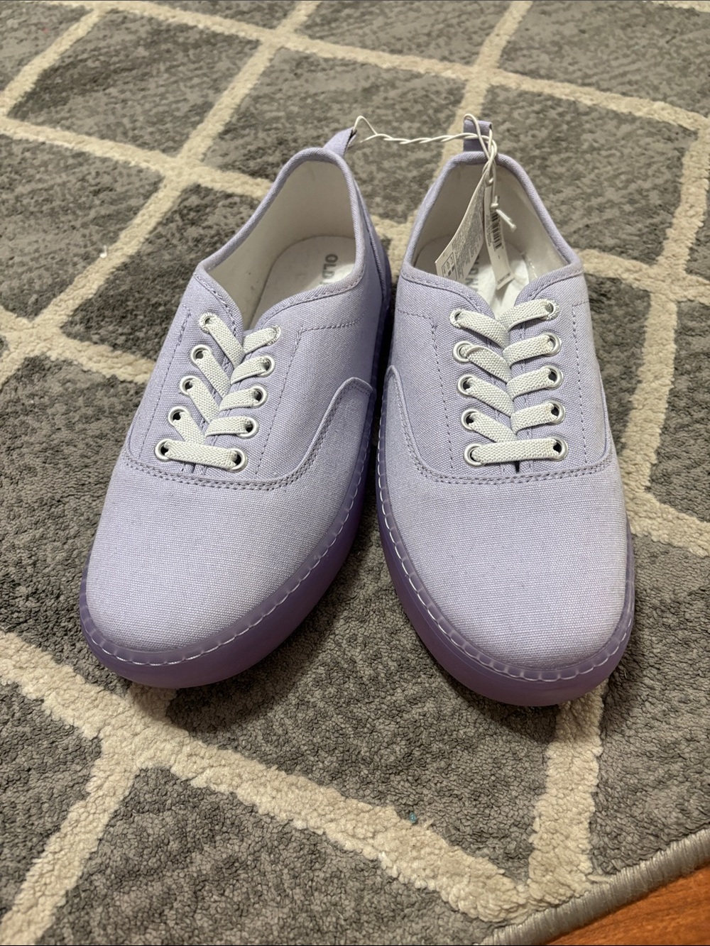 Old Navy No Tie Lavender Canvas Sneakers with White Laces